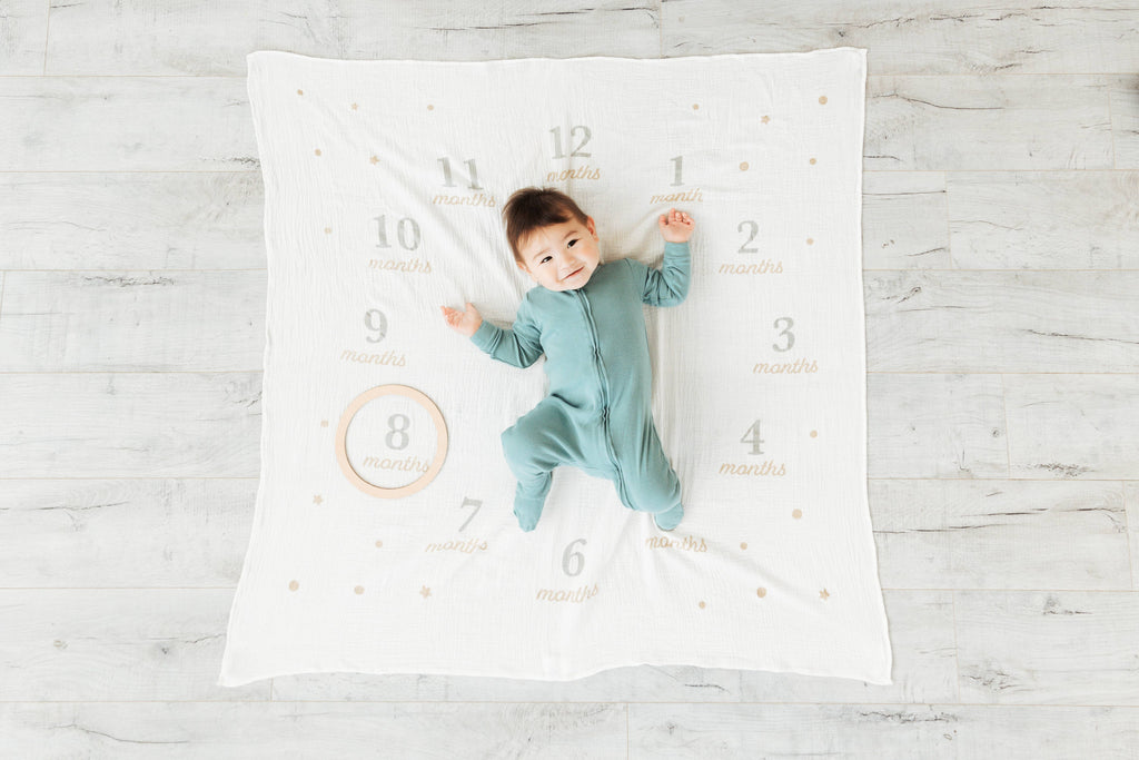 Milestone Blanket & Prop Set Kit, Infant Milestone Markers